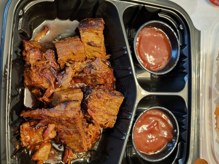 Smoker's BBQ Pit Smoker's BBQ Pit