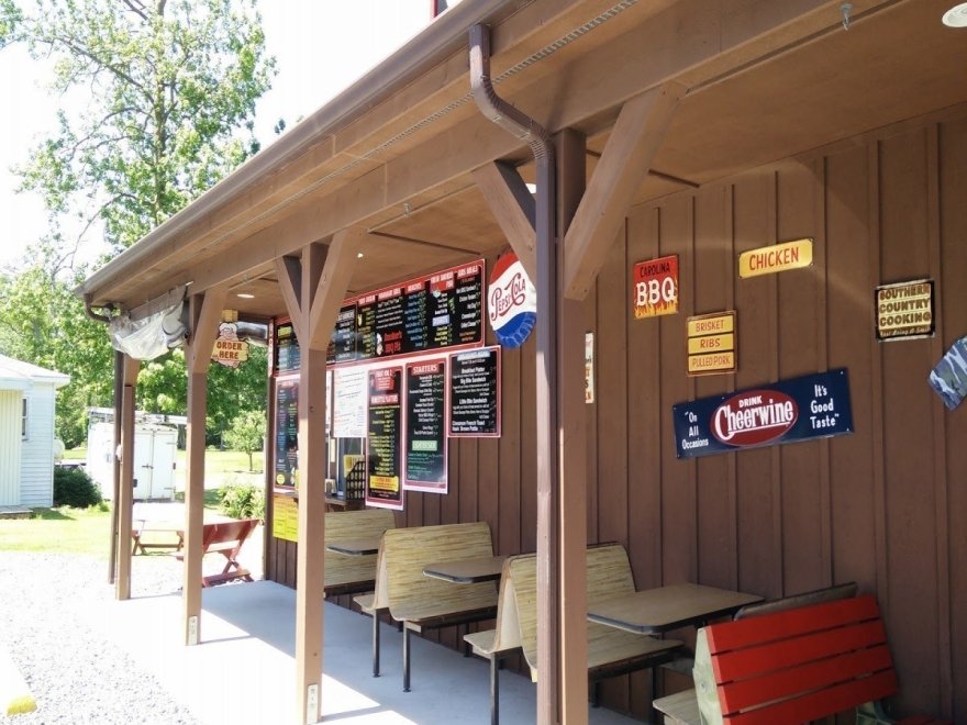 Smoker's BBQ Pit Smoker's BBQ Pit