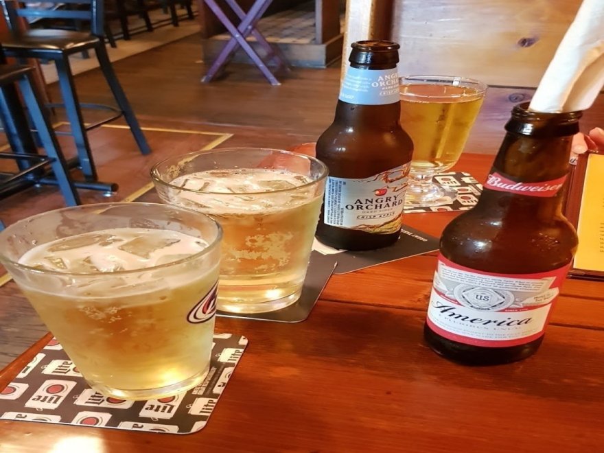 Whiskers Pub Whiskers Pub