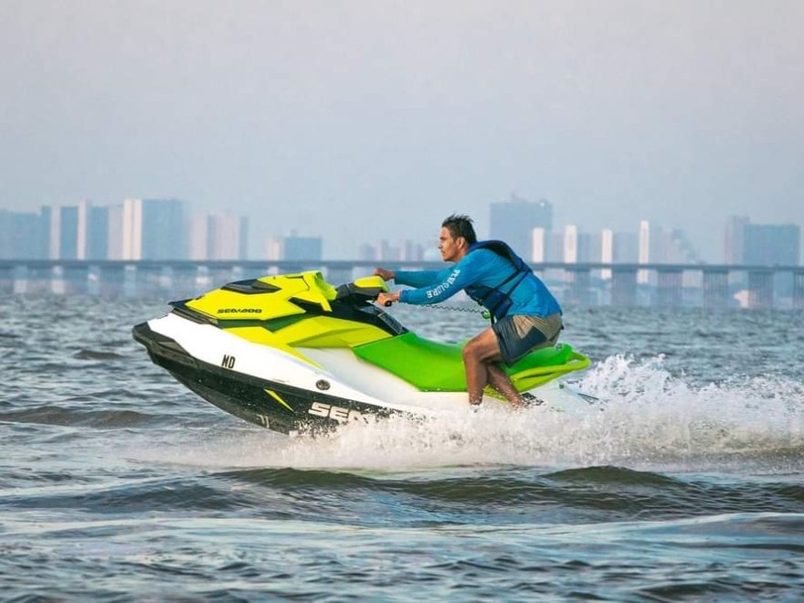 Paradise Watersports - Parasailing, Jet Ski Rentals