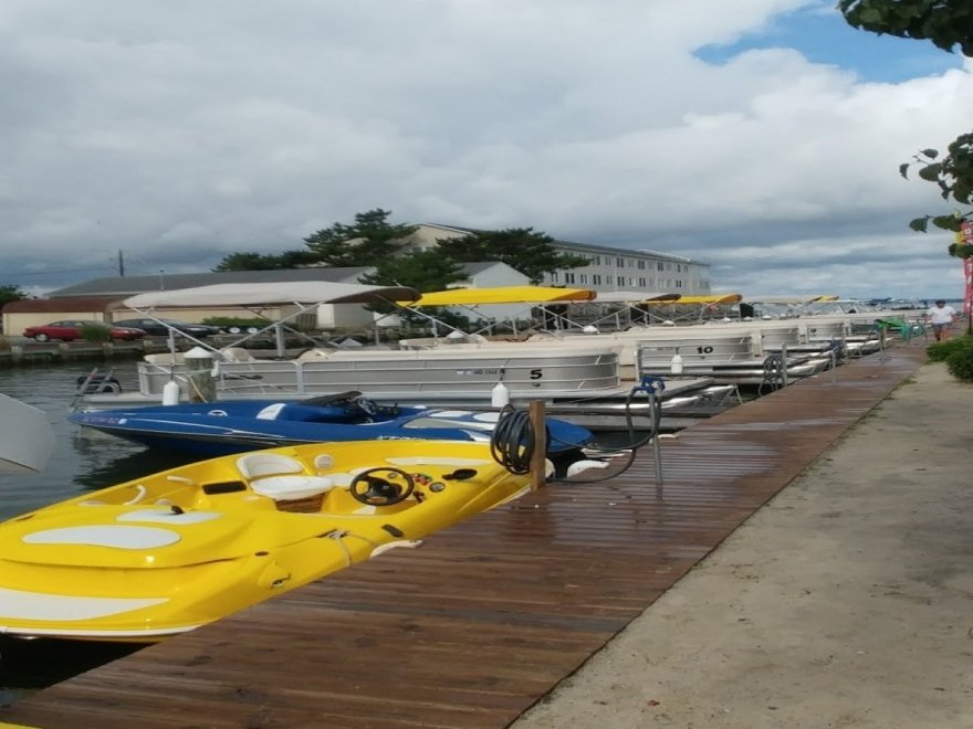 Bayside Boat Rentals & Jet Ski Rentals