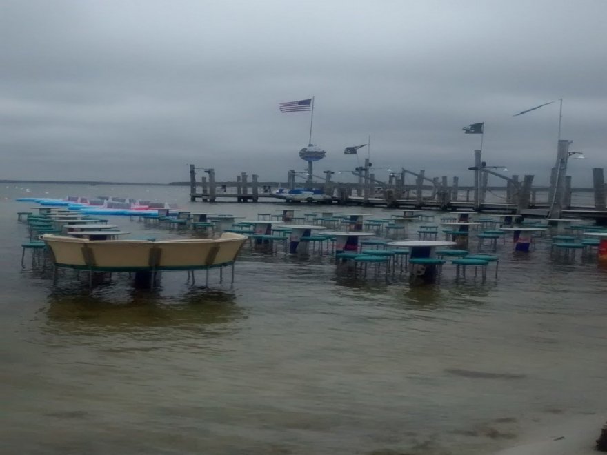 Higgins Crab House North Higgins Crab House North