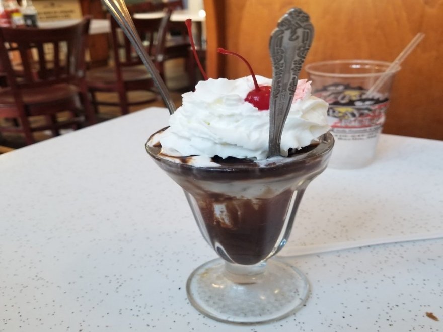 Rayne's Reef Soda Fountain & Grill Rayne's Reef Soda Fountain & Grill