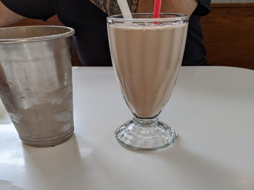 Rayne's Reef Soda Fountain & Grill Rayne's Reef Soda Fountain & Grill